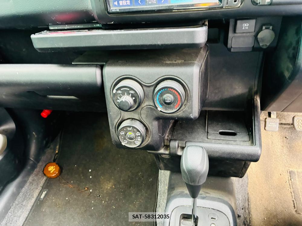 Toyota PROBOX VAN 2020-06 7933409-19