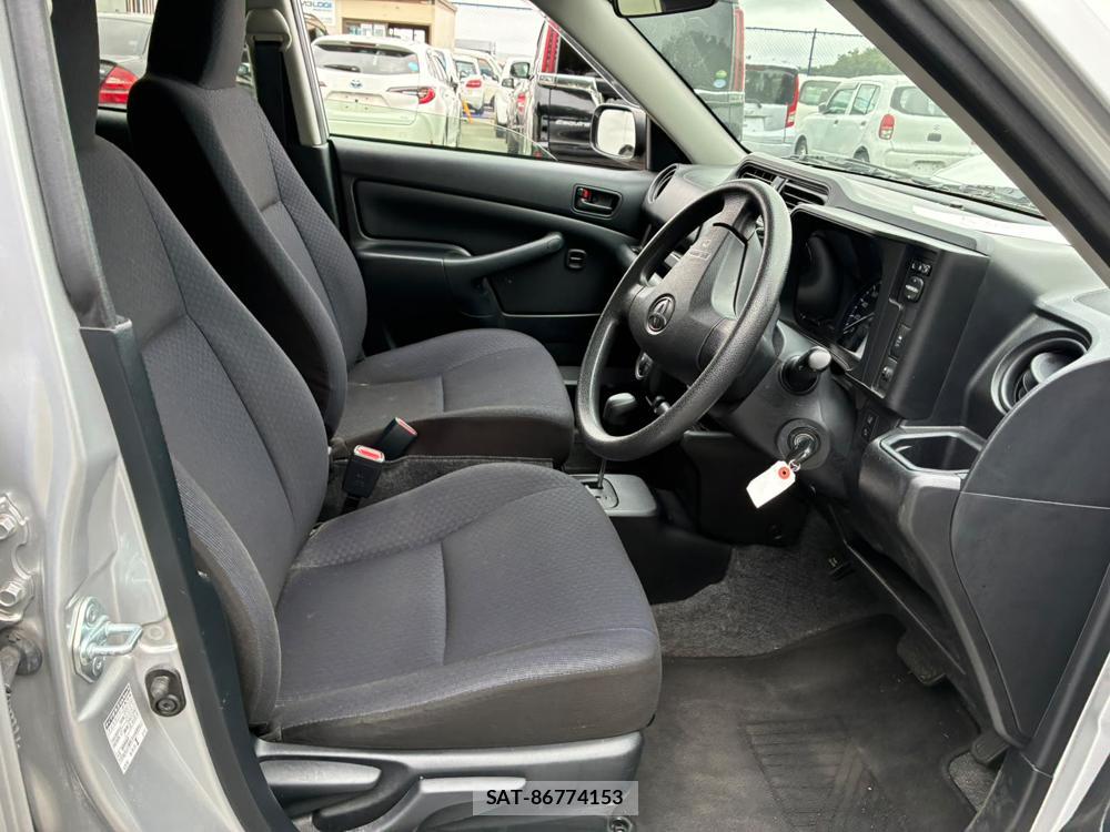Toyota PROBOX VAN 2020-07 8240820-11