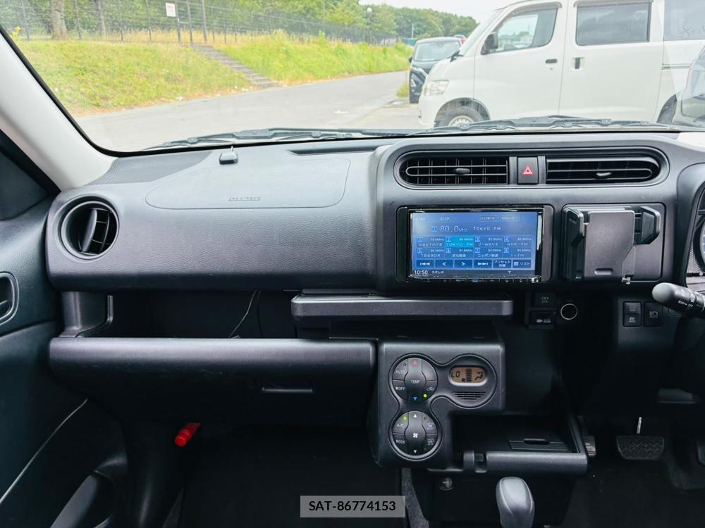 Toyota PROBOX VAN 2020-07 8240820-17