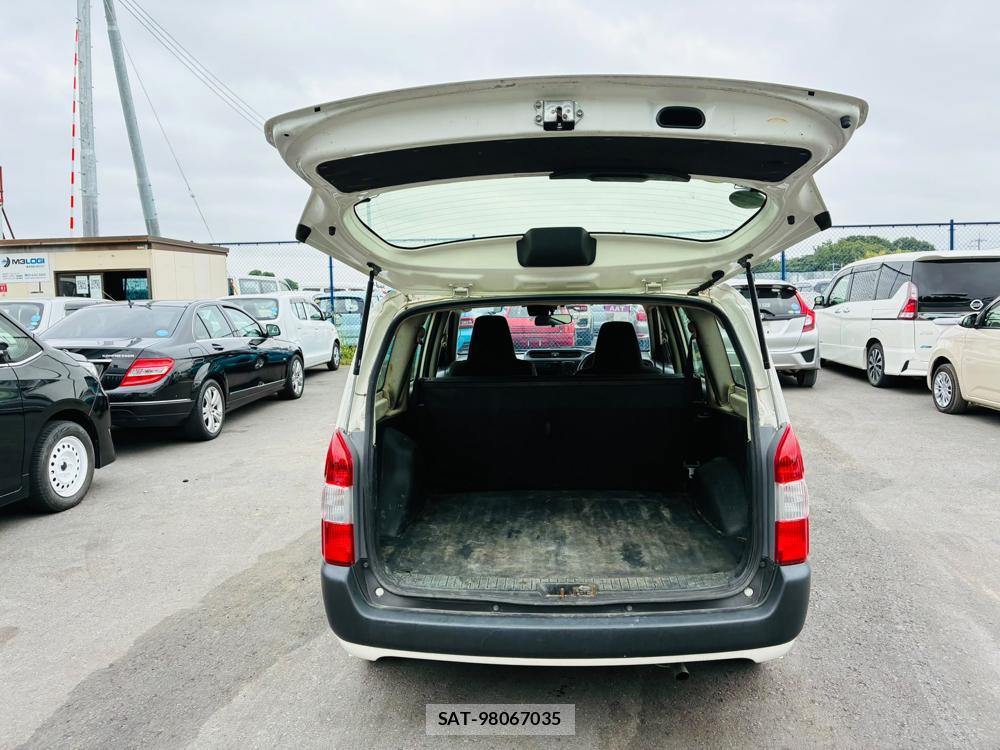 Toyota PROBOX VAN 2020-06 8240825-26