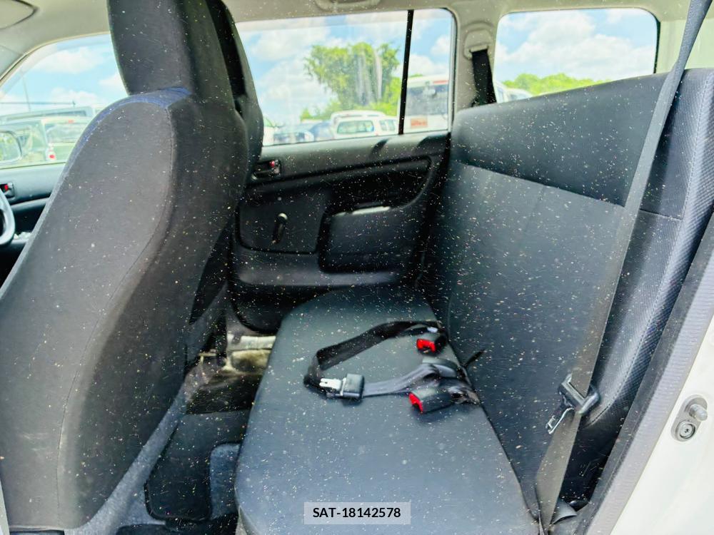 Toyota PROBOX VAN 2020-07 8240811-9