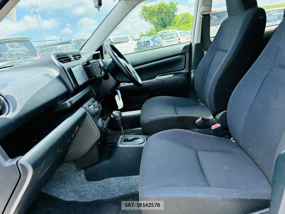 Toyota PROBOX VAN 2020-07 8240811-10