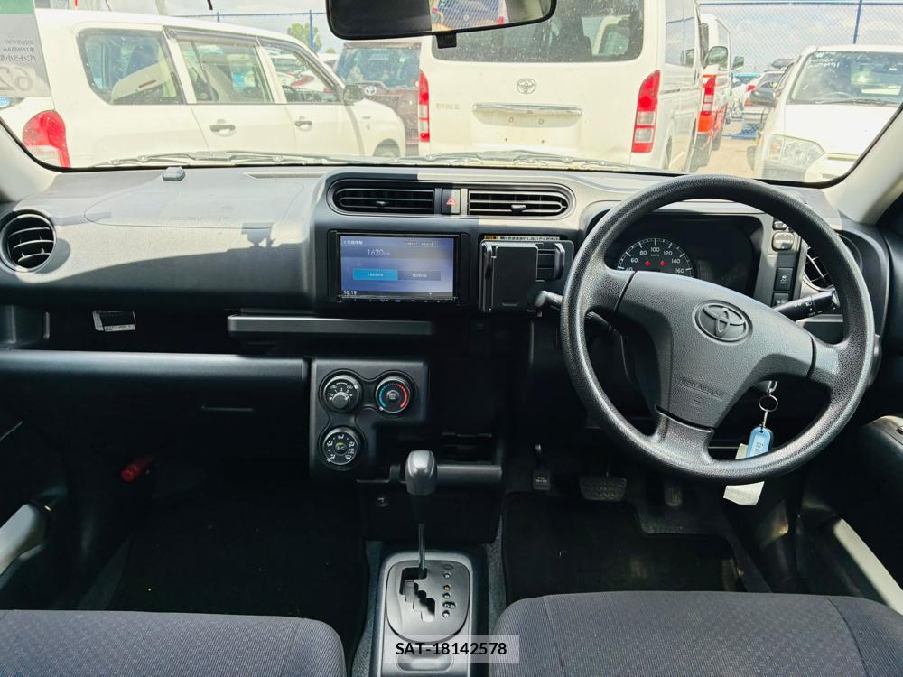 Toyota PROBOX VAN 2020-07 8240811-12