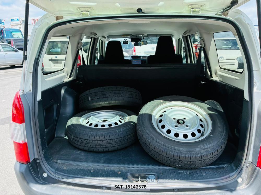 Toyota PROBOX VAN 2020-07 8240811-25