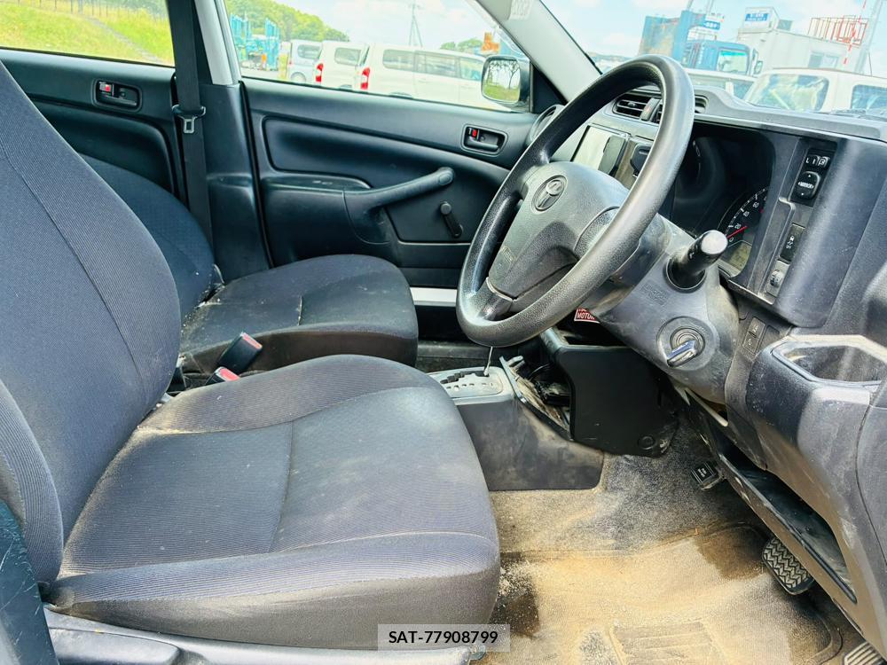 Toyota PROBOX VAN 2020-06 8240815-10