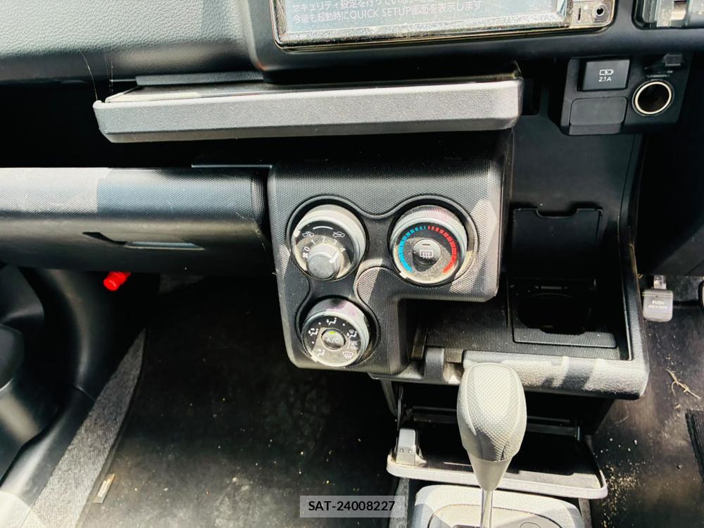 Toyota PROBOX VAN 2020-07 8261524-19
