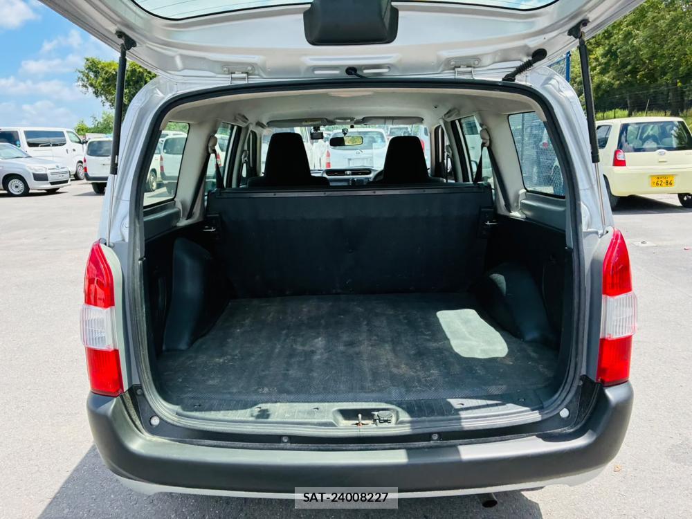 Toyota PROBOX VAN 2020-07 8261524-25