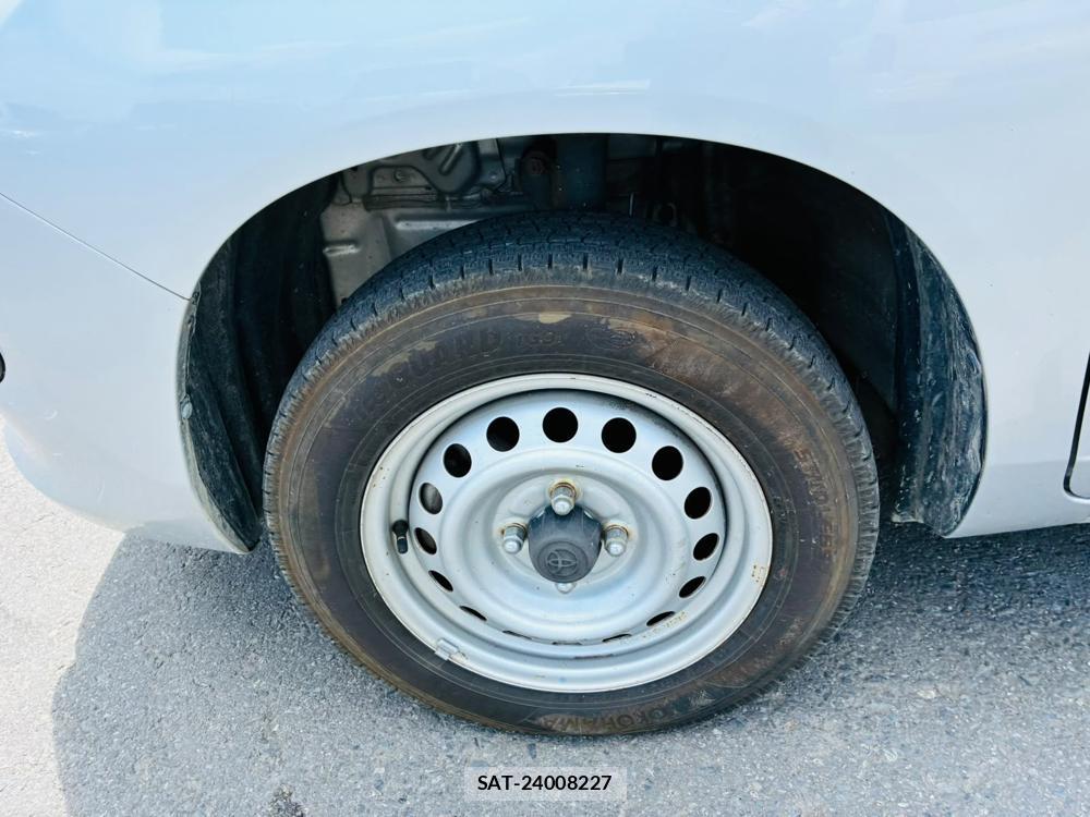 Toyota PROBOX VAN 2020-07 8261524-29