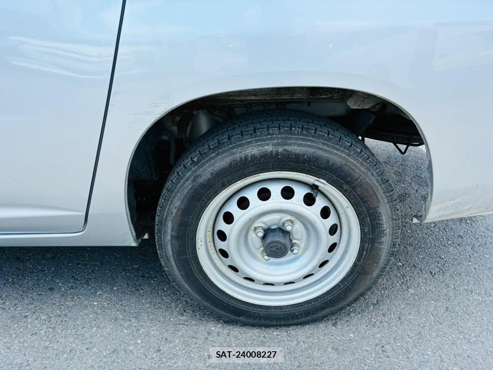 Toyota PROBOX VAN 2020-07 8261524-30