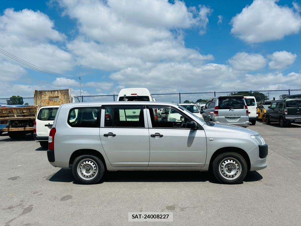 Toyota PROBOX VAN 2020-07 8261524-5