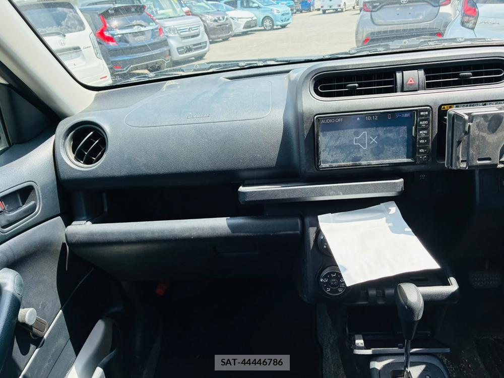 Toyota PROBOX VAN 2020-06 8240814-17