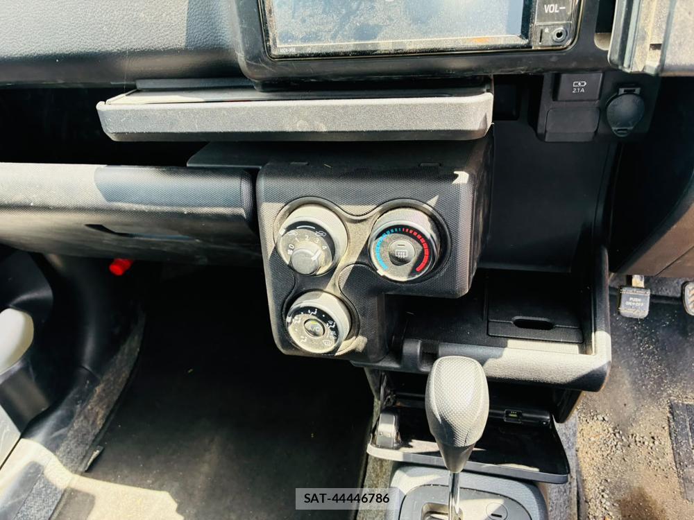 Toyota PROBOX VAN 2020-06 8240814-19
