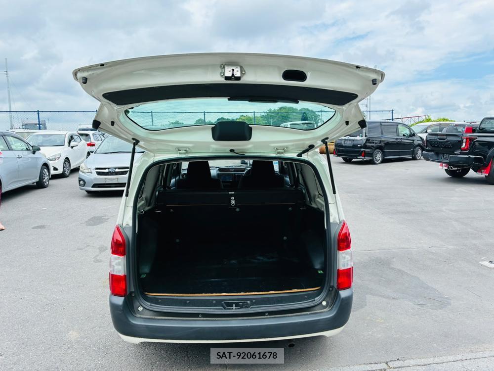 Toyota PROBOX VAN 2020-08 8329521-26