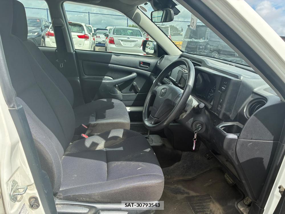 Toyota PROBOX VAN 2020-06 8329524-11