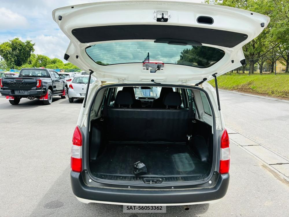 Toyota PROBOX VAN 2020-12 8329520-26