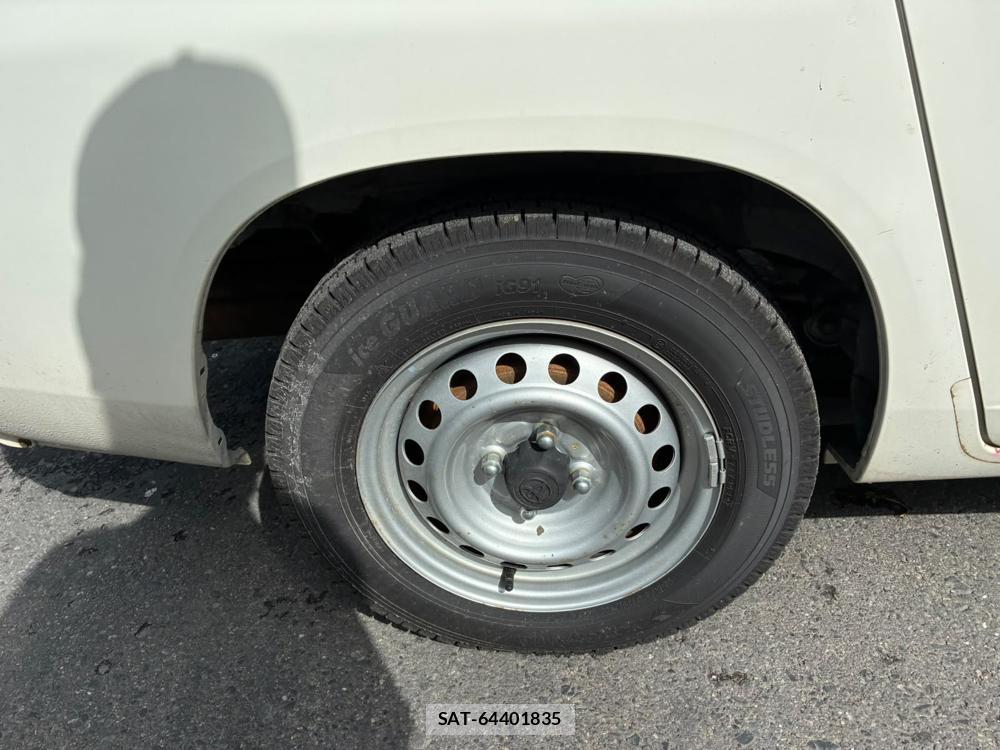 Toyota PROBOX VAN 2020-06 8329523-27