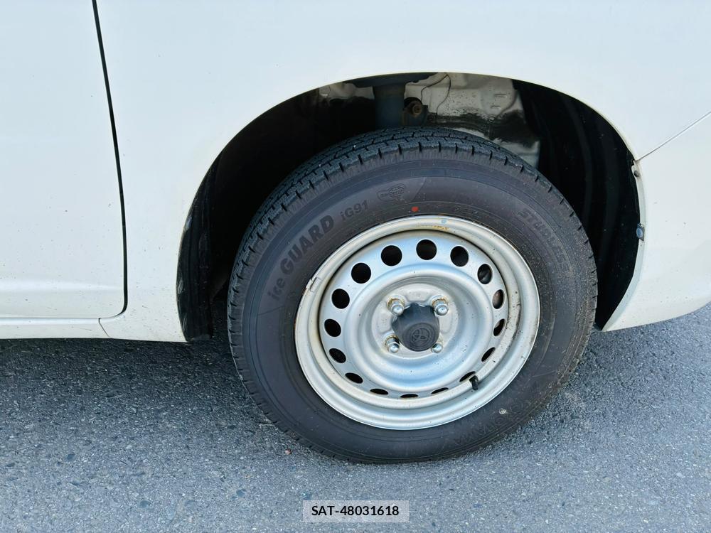 Toyota PROBOX VAN 2020-06 8329528-28
