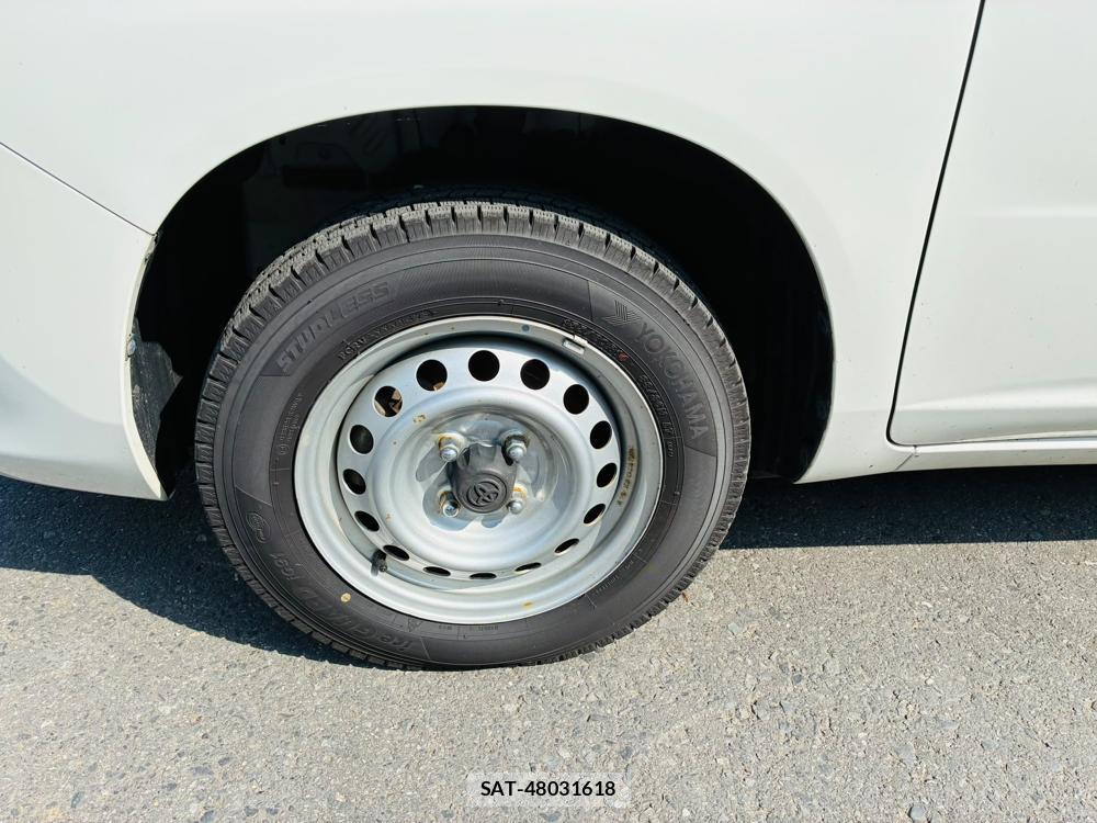Toyota PROBOX VAN 2020-06 8329528-29