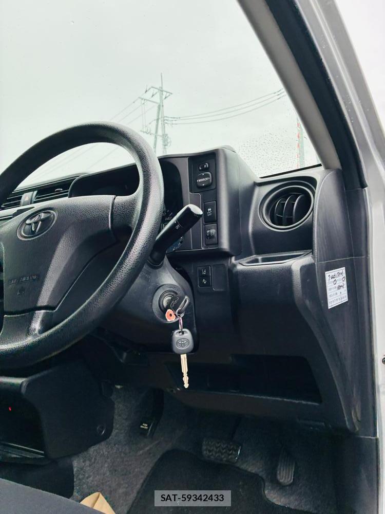 Toyota PROBOX VAN 2020-07 8588755-16