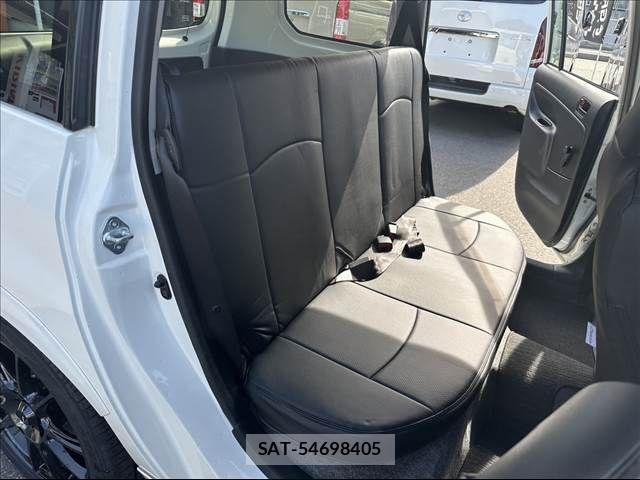 Toyota PROBOX VAN 2018-09 1381610-7