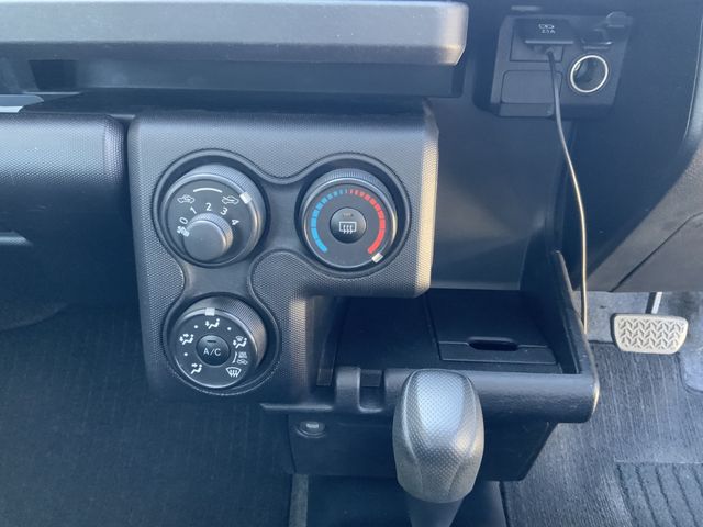 Toyota PROBOX VAN 2019-07 3681011-23
