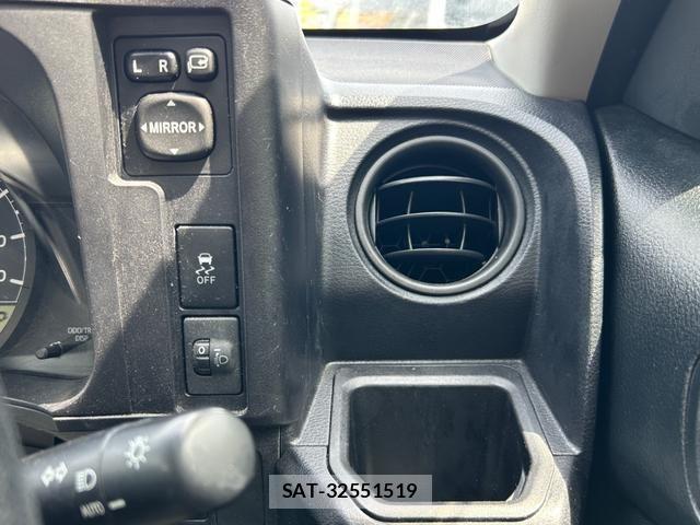 Toyota PROBOX VAN 2021-04 6911591-27