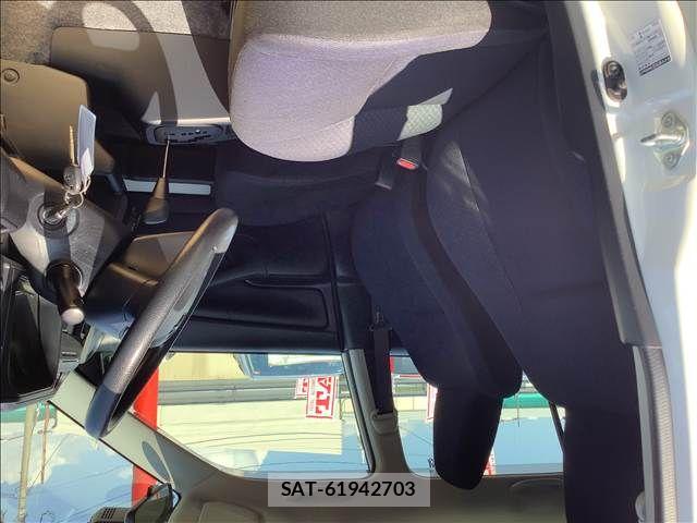 Toyota PROBOX VAN 2019-03 7060345-3