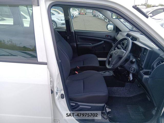 Toyota PROBOX VAN 2021-04 7217178-3