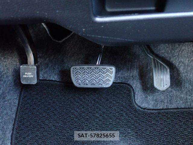 Toyota PROBOX VAN 2021-04 8101421-23