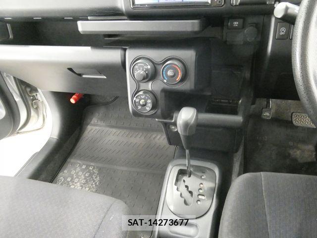 Toyota PROBOX VAN 2021-06 8101419-21