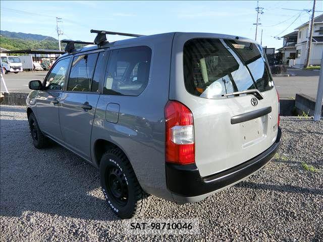 Toyota PROBOX VAN 2017-05 8101422-6