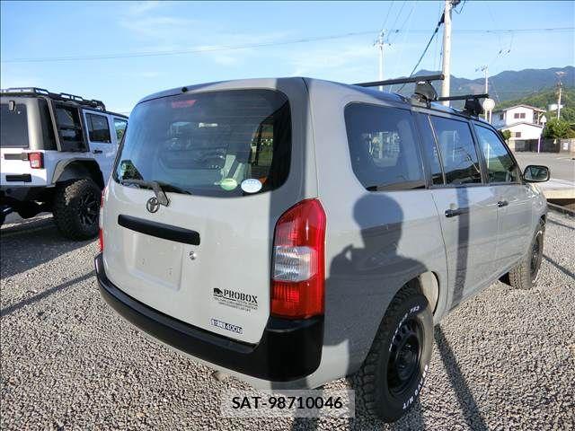 Toyota PROBOX VAN 2017-05 8101422-7