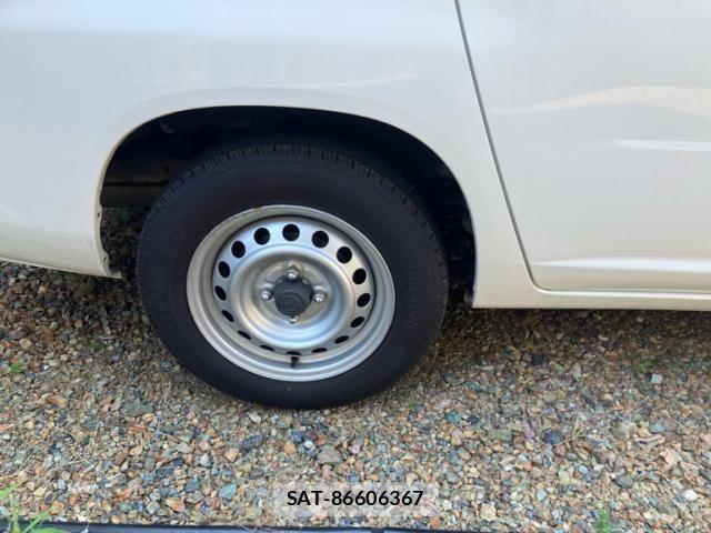 Toyota PROBOX VAN 2017-11 8231405-4