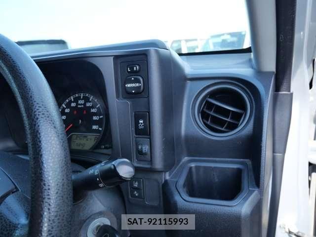 Toyota PROBOX VAN 2018-03 8246428-25