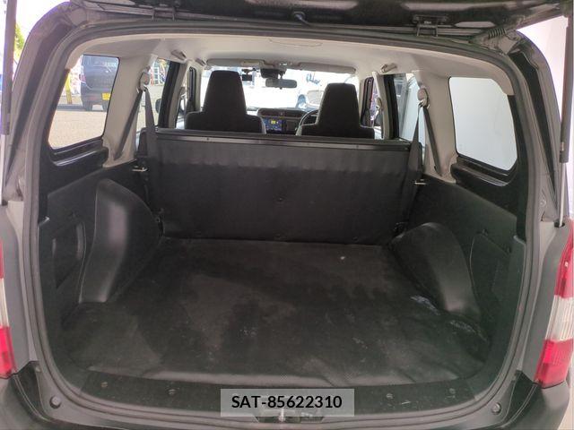 Toyota PROBOX VAN 2017-07 8316600-6