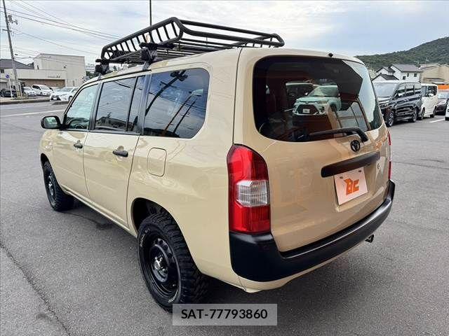 Toyota PROBOX VAN 2016-06 8368250-12