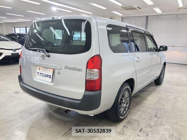 Toyota PROBOX VAN 2017-08 8526748-25