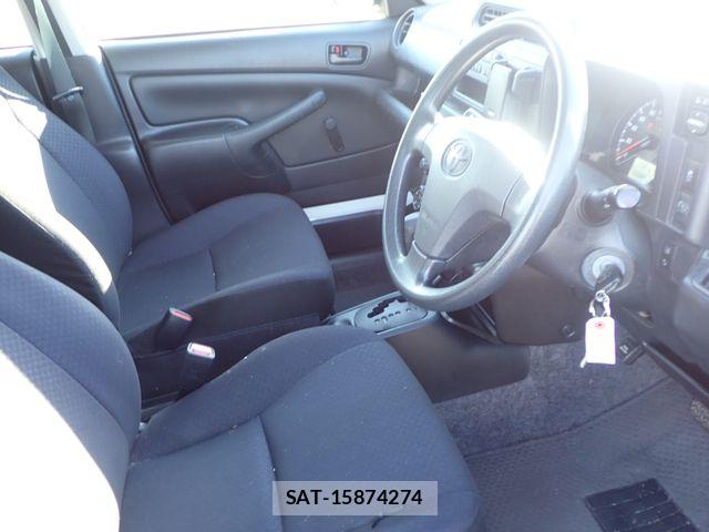 Toyota PROBOX VAN 2017-08 8666781-1