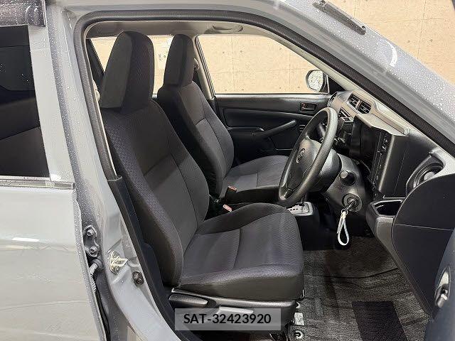 Toyota PROBOX VAN 2023-04 8781736-8