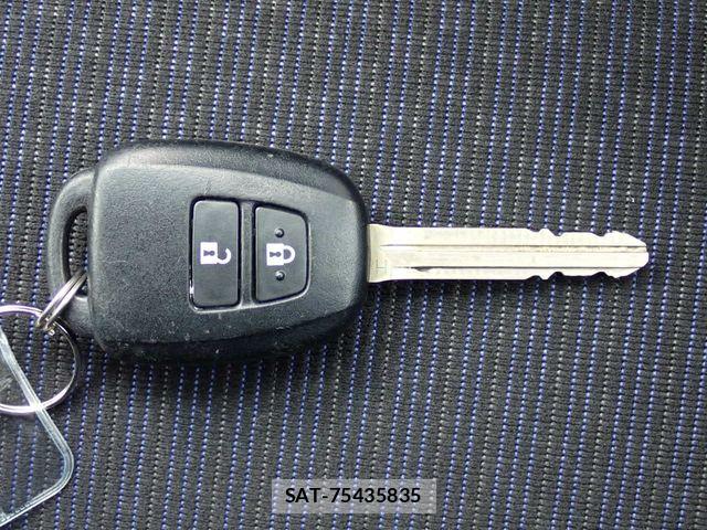 Toyota PROBOX VAN 2019-06 8781738-17