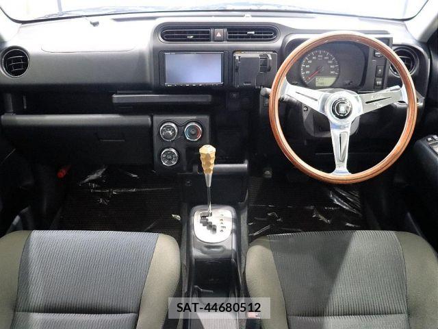 Toyota PROBOX VAN 2020-01 8881721-3