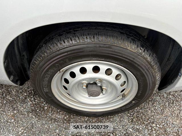 Toyota PROBOX VAN 2015-08 8881730-11