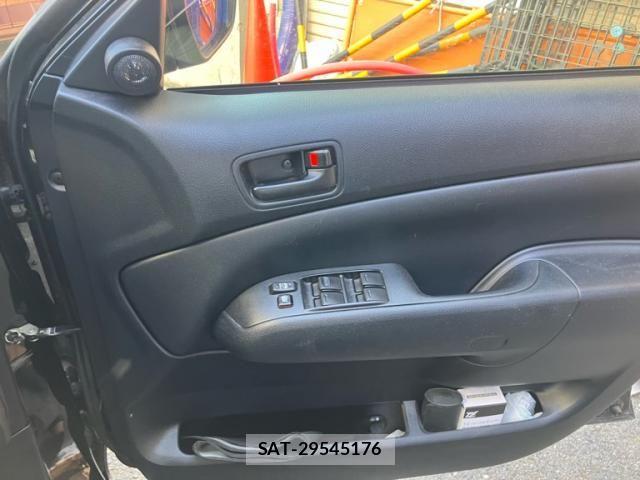 Toyota PROBOX VAN 2024-04 8563300-17