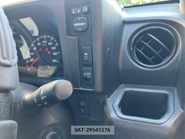Toyota PROBOX VAN 2024-04 8563300-20
