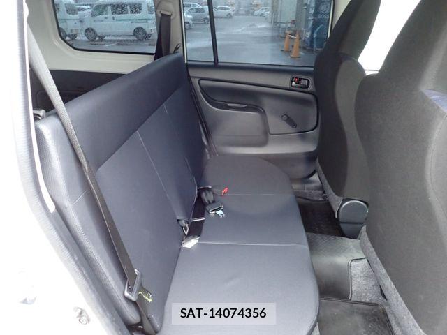 Toyota PROBOX VAN 2023-06 8831224-17