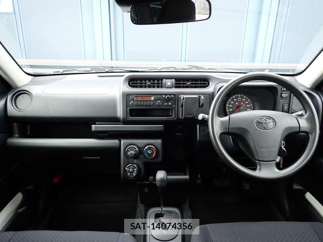 Toyota PROBOX VAN 2023-06 8831224-1
