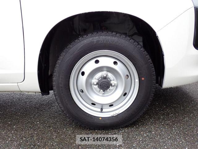 Toyota PROBOX VAN 2023-06 8831224-27