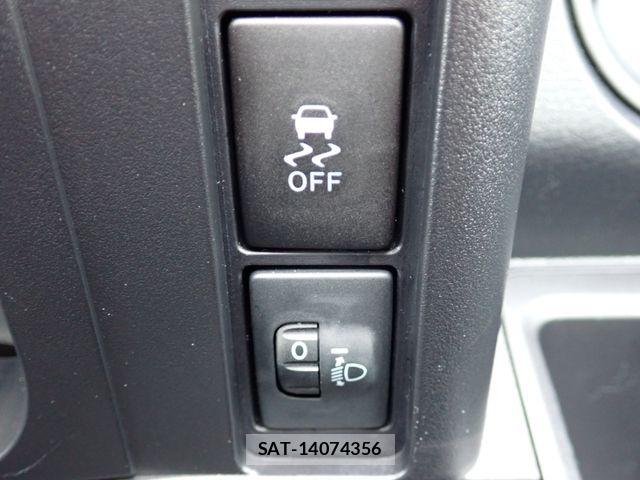 Toyota PROBOX VAN 2023-06 8831224-6
