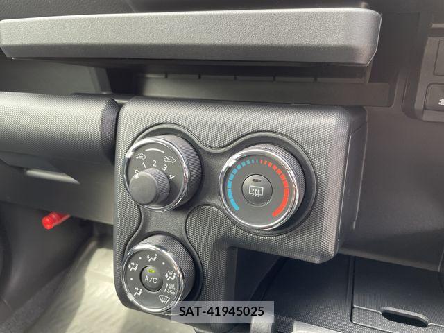 Toyota PROBOX VAN 2026-08 8831223-24