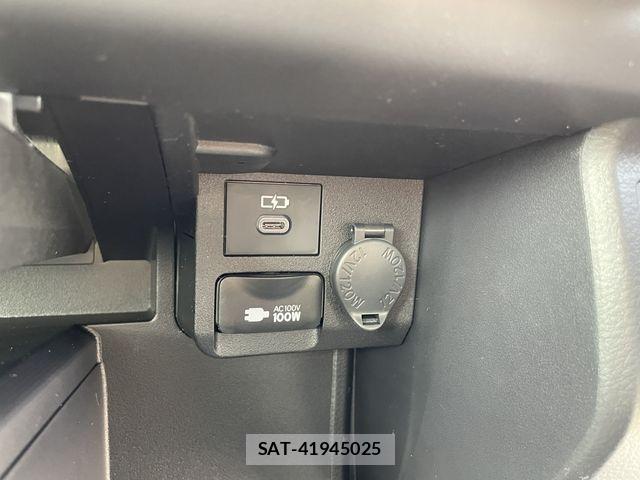 Toyota PROBOX VAN 2026-08 8831223-25